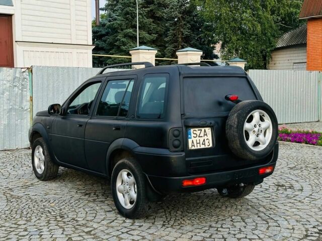 Черный Ленд Ровер Фрилендер, объемом двигателя 2 л и пробегом 200 тыс. км за 2500 $, фото 4 на Automoto.ua