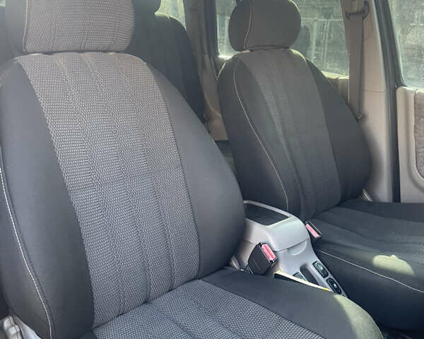 Черный Ленд Ровер Фрилендер, объемом двигателя 1.8 л и пробегом 273 тыс. км за 4900 $, фото 3 на Automoto.ua