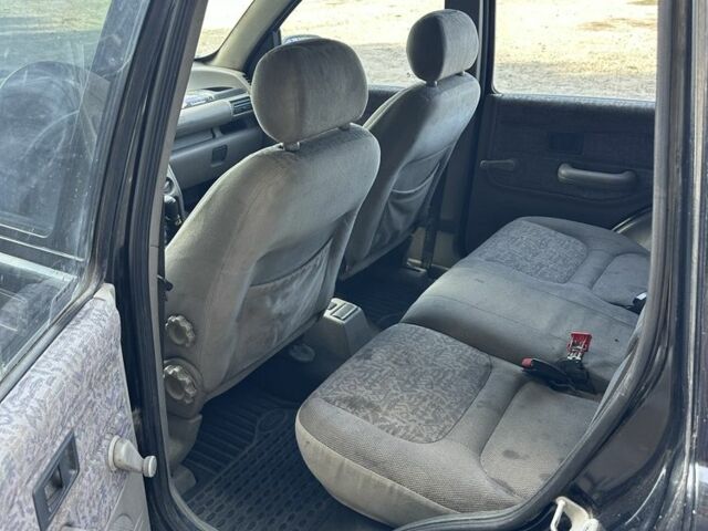 Чорний Ленд Ровер Freelander, об'ємом двигуна 2 л та пробігом 253 тис. км за 2600 $, фото 5 на Automoto.ua