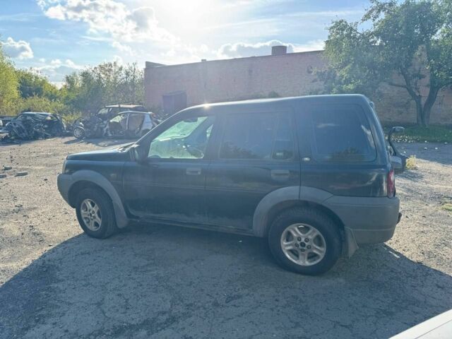 Черный Ленд Ровер Фрилендер, объемом двигателя 2 л и пробегом 200 тыс. км за 950 $, фото 3 на Automoto.ua