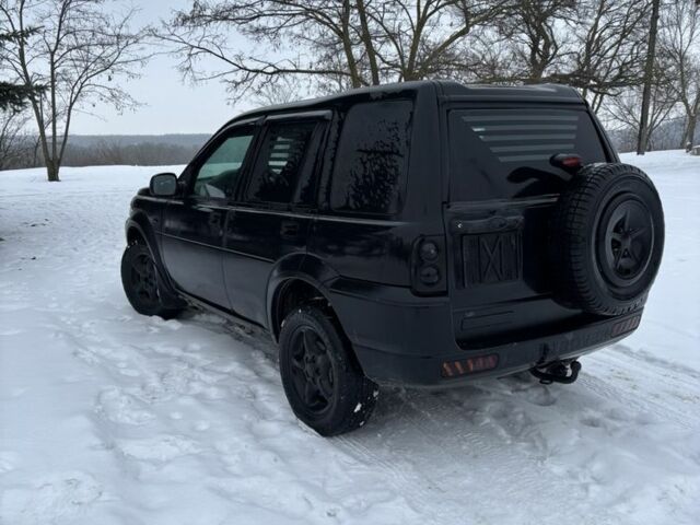 Черный Ленд Ровер Фрилендер, объемом двигателя 2 л и пробегом 350 тыс. км за 2300 $, фото 5 на Automoto.ua