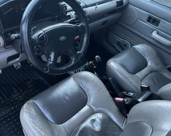 Черный Ленд Ровер Фрилендер, объемом двигателя 2 л и пробегом 330 тыс. км за 5500 $, фото 6 на Automoto.ua