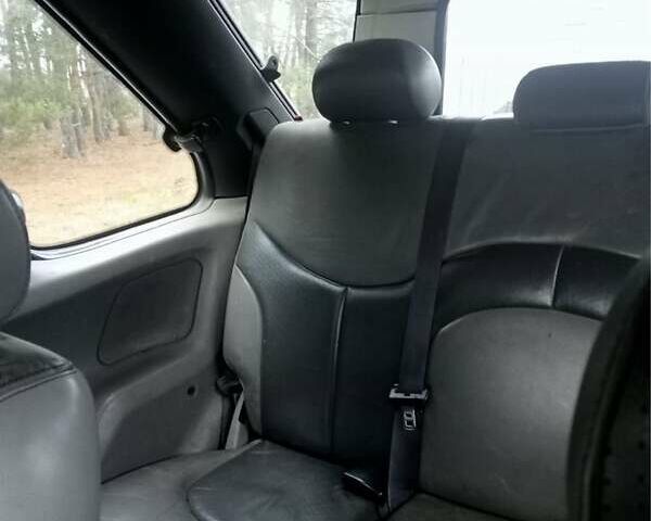 Черный Ленд Ровер Фрилендер, объемом двигателя 2 л и пробегом 239 тыс. км за 3500 $, фото 1 на Automoto.ua