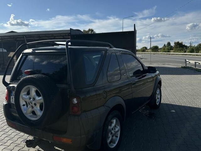 Чорний Ленд Ровер Freelander, об'ємом двигуна 2 л та пробігом 300 тис. км за 2899 $, фото 2 на Automoto.ua