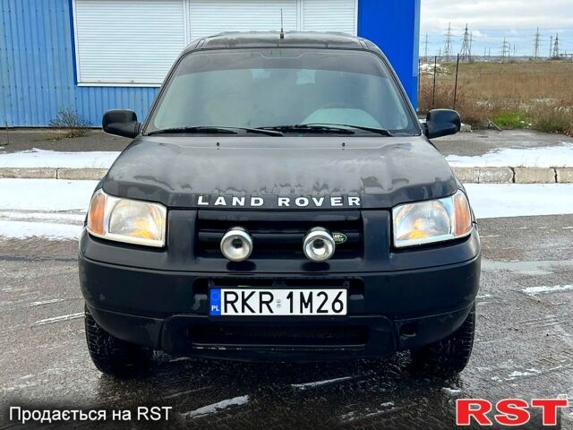 Черный Ленд Ровер Фрилендер, объемом двигателя 1.8 л и пробегом 200 тыс. км за 3300 $, фото 2 на Automoto.ua