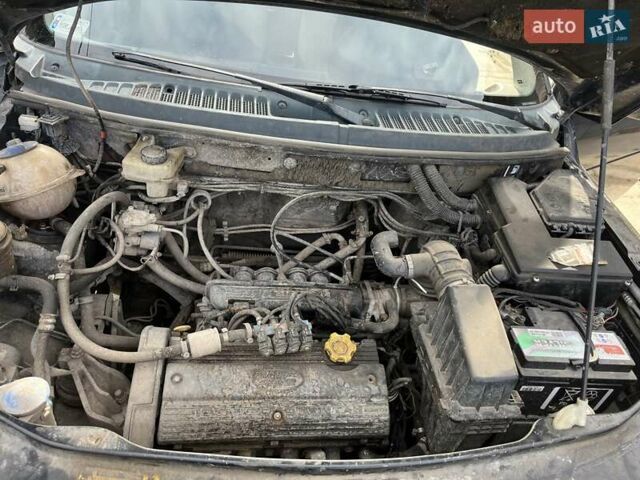 Черный Ленд Ровер Фрилендер, объемом двигателя 1.8 л и пробегом 164 тыс. км за 3350 $, фото 2 на Automoto.ua