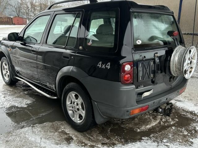 Черный Ленд Ровер Фрилендер, объемом двигателя 0 л и пробегом 300 тыс. км за 1100 $, фото 2 на Automoto.ua