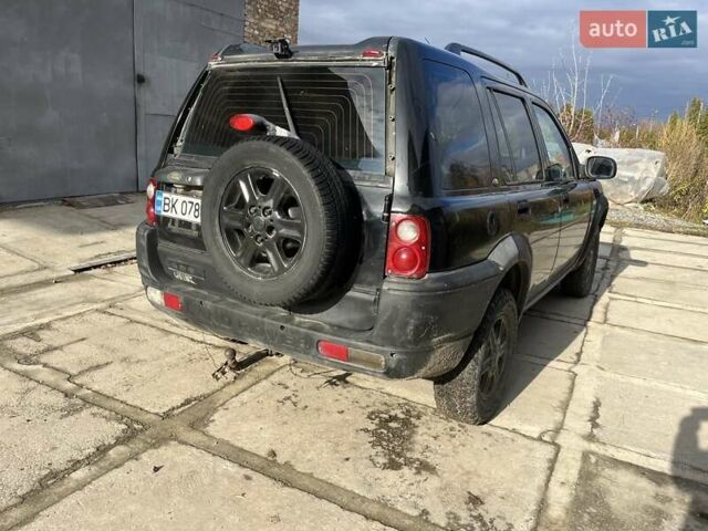 Черный Ленд Ровер Фрилендер, объемом двигателя 1.8 л и пробегом 164 тыс. км за 3350 $, фото 3 на Automoto.ua
