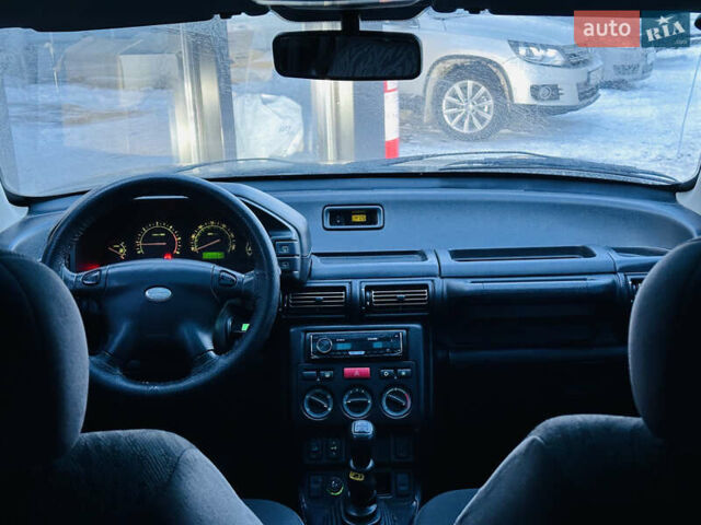 Черный Ленд Ровер Фрилендер, объемом двигателя 2 л и пробегом 234 тыс. км за 6500 $, фото 23 на Automoto.ua