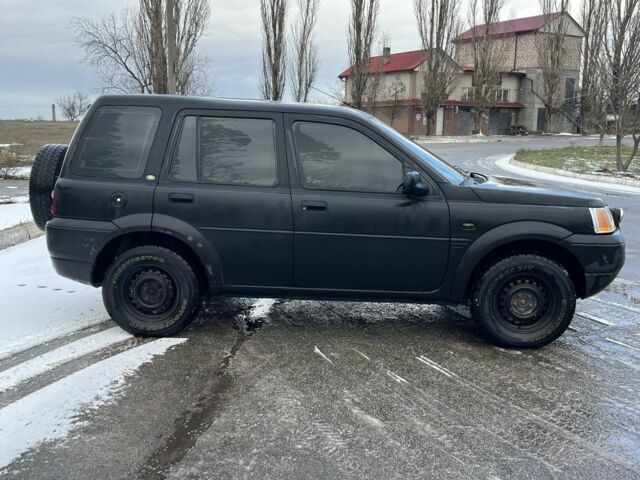 Черный Ленд Ровер Фрилендер, объемом двигателя 1.8 л и пробегом 120 тыс. км за 2900 $, фото 3 на Automoto.ua