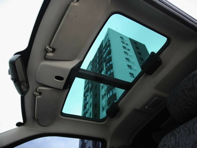 Черный Ленд Ровер Фрилендер, объемом двигателя 2 л и пробегом 234 тыс. км за 6600 $, фото 20 на Automoto.ua