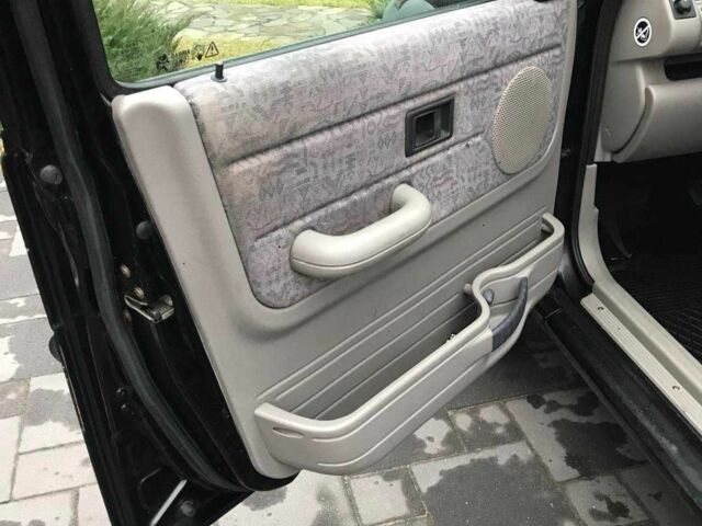 Чорний Ленд Ровер Freelander, об'ємом двигуна 2 л та пробігом 277 тис. км за 3200 $, фото 18 на Automoto.ua