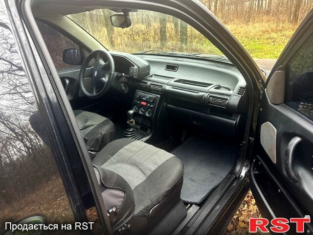 Чорний Ленд Ровер Freelander, об'ємом двигуна 2 л та пробігом 230 тис. км за 6800 $, фото 1 на Automoto.ua