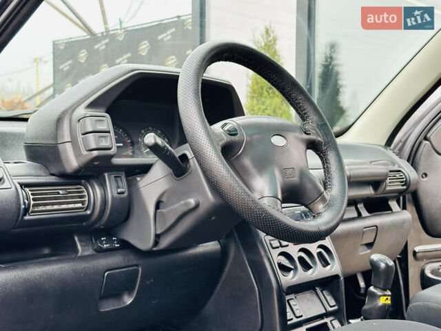 Черный Ленд Ровер Фрилендер, объемом двигателя 2 л и пробегом 234 тыс. км за 7300 $, фото 13 на Automoto.ua