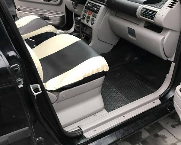 Черный Ленд Ровер Фрилендер, объемом двигателя 2 л и пробегом 277 тыс. км за 3200 $, фото 23 на Automoto.ua