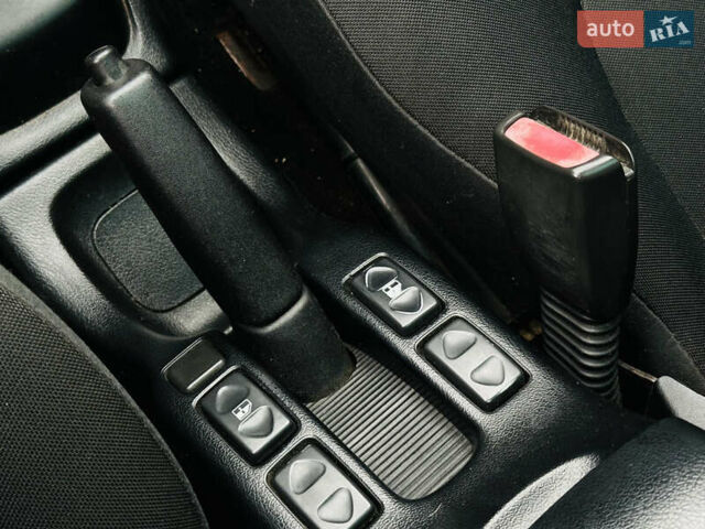 Черный Ленд Ровер Фрилендер, объемом двигателя 2 л и пробегом 234 тыс. км за 7300 $, фото 26 на Automoto.ua