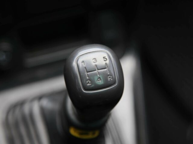 Черный Ленд Ровер Фрилендер, объемом двигателя 2 л и пробегом 234 тыс. км за 6600 $, фото 17 на Automoto.ua