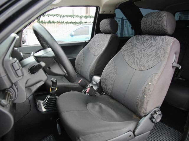 Черный Ленд Ровер Фрилендер, объемом двигателя 2 л и пробегом 234 тыс. км за 6600 $, фото 6 на Automoto.ua