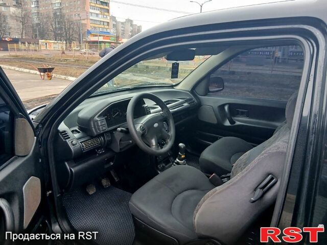 Чорний Ленд Ровер Freelander, об'ємом двигуна 2 л та пробігом 235 тис. км за 6200 $, фото 8 на Automoto.ua