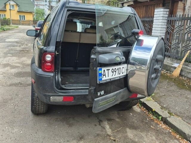 Чорний Ленд Ровер Freelander, об'ємом двигуна 2.5 л та пробігом 323 тис. км за 5000 $, фото 9 на Automoto.ua