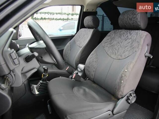 Чорний Ленд Ровер Freelander, об'ємом двигуна 1.95 л та пробігом 234 тис. км за 6600 $, фото 6 на Automoto.ua