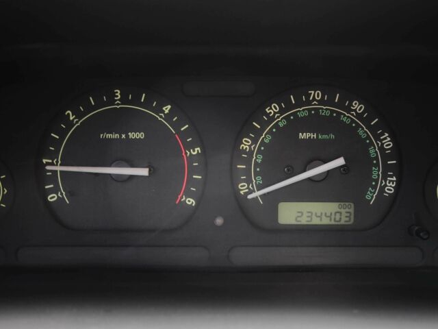 Черный Ленд Ровер Фрилендер, объемом двигателя 2 л и пробегом 234 тыс. км за 6600 $, фото 13 на Automoto.ua