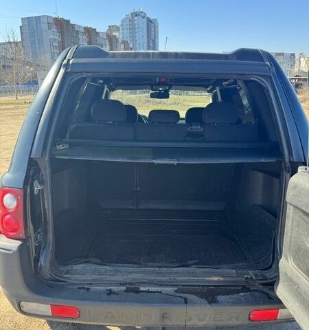 Черный Ленд Ровер Фрилендер, объемом двигателя 2 л и пробегом 301 тыс. км за 5000 $, фото 17 на Automoto.ua