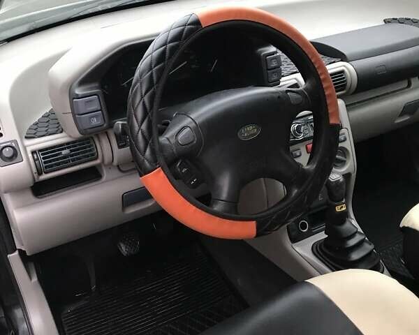 Черный Ленд Ровер Фрилендер, объемом двигателя 2 л и пробегом 277 тыс. км за 3200 $, фото 16 на Automoto.ua