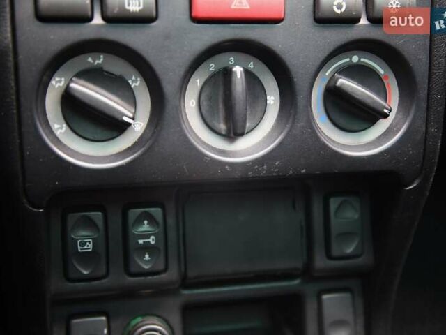 Чорний Ленд Ровер Freelander, об'ємом двигуна 1.95 л та пробігом 234 тис. км за 6600 $, фото 16 на Automoto.ua