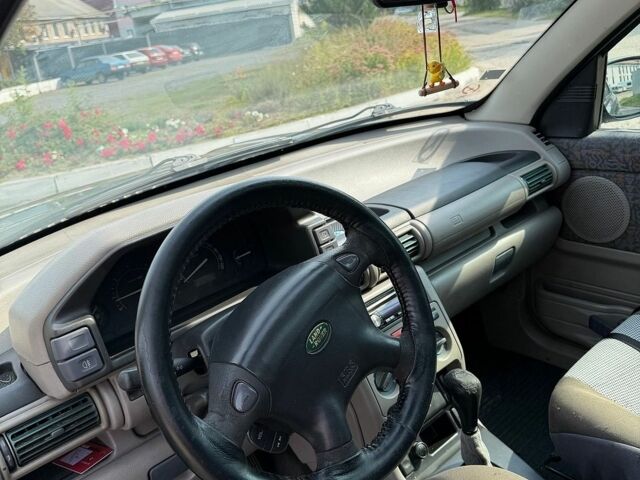 Чорний Ленд Ровер Freelander, об'ємом двигуна 2 л та пробігом 280 тис. км за 3000 $, фото 13 на Automoto.ua