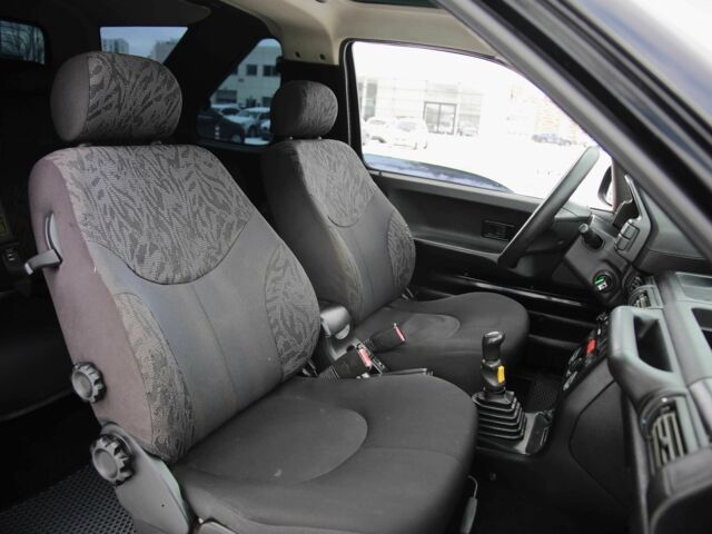 Черный Ленд Ровер Фрилендер, объемом двигателя 2 л и пробегом 234 тыс. км за 6600 $, фото 8 на Automoto.ua