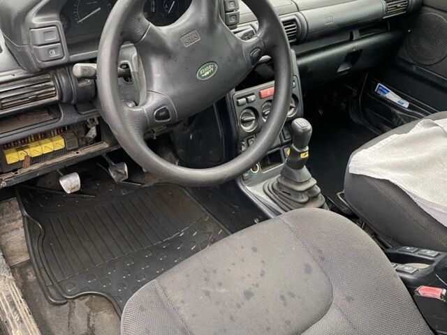 Чорний Ленд Ровер Freelander, об'ємом двигуна 0 л та пробігом 300 тис. км за 1640 $, фото 3 на Automoto.ua