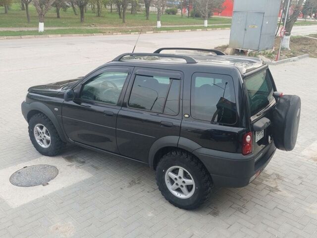 Чорний Ленд Ровер Freelander, об'ємом двигуна 1.8 л та пробігом 216 тис. км за 1300 $, фото 5 на Automoto.ua