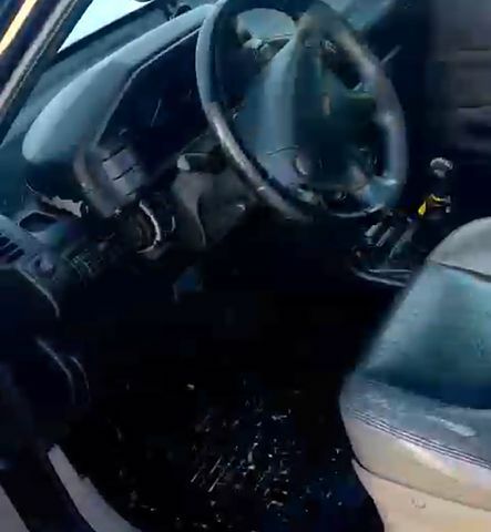 Черный Ленд Ровер Фрилендер, объемом двигателя 1.8 л и пробегом 187 тыс. км за 2000 $, фото 2 на Automoto.ua