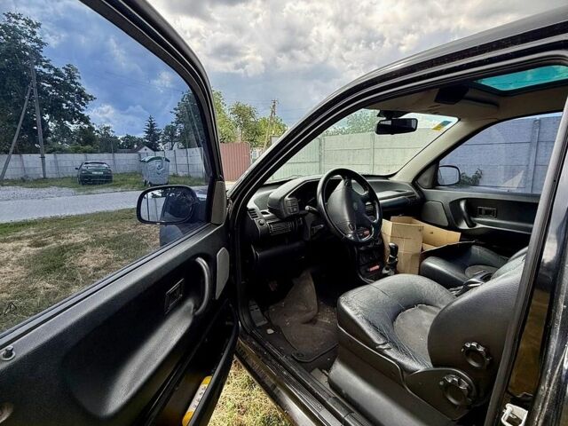 Чорний Ленд Ровер Freelander, об'ємом двигуна 1.8 л та пробігом 250 тис. км за 2200 $, фото 10 на Automoto.ua