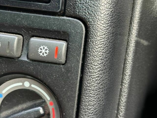 Чорний Ленд Ровер Freelander, об'ємом двигуна 2 л та пробігом 250 тис. км за 3300 $, фото 10 на Automoto.ua