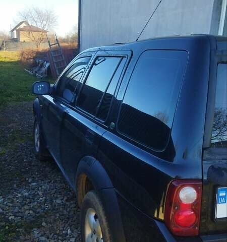 Черный Ленд Ровер Фрилендер, объемом двигателя 2 л и пробегом 242 тыс. км за 6600 $, фото 2 на Automoto.ua