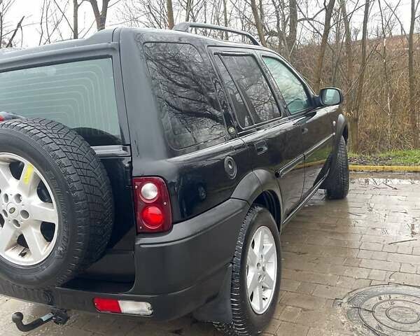 Черный Ленд Ровер Фрилендер, объемом двигателя 1.8 л и пробегом 337 тыс. км за 5100 $, фото 8 на Automoto.ua