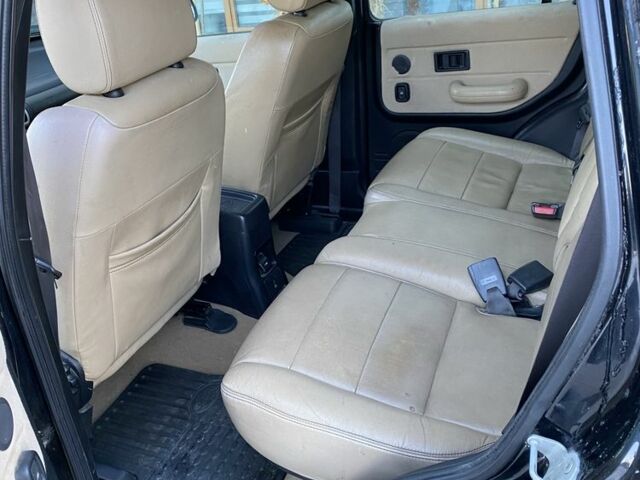 Черный Ленд Ровер Фрилендер, объемом двигателя 2 л и пробегом 197 тыс. км за 3144 $, фото 5 на Automoto.ua