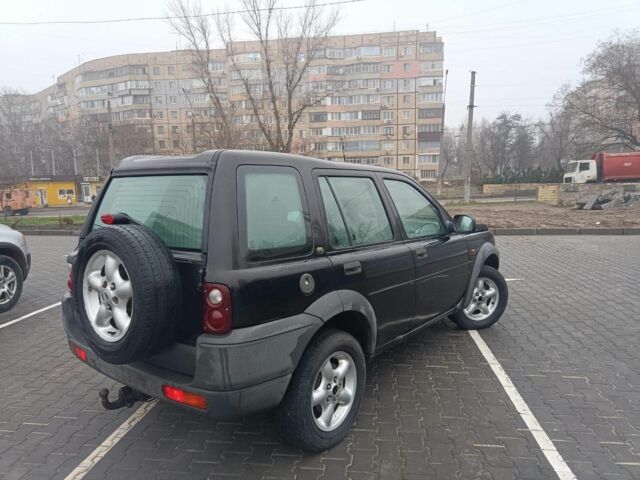 Черный Ленд Ровер Фрилендер, объемом двигателя 2 л и пробегом 300 тыс. км за 3100 $, фото 3 на Automoto.ua