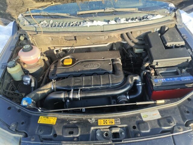 Черный Ленд Ровер Фрилендер, объемом двигателя 2 л и пробегом 300 тыс. км за 3950 $, фото 6 на Automoto.ua