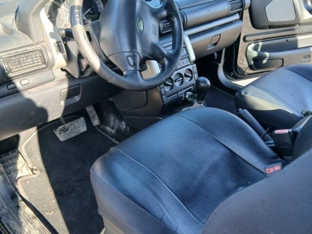 Чорний Ленд Ровер Freelander, об'ємом двигуна 2 л та пробігом 430 тис. км за 3600 $, фото 11 на Automoto.ua