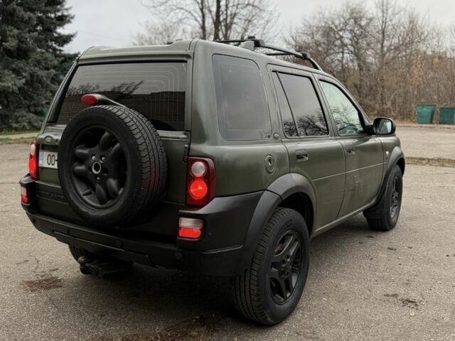 Черный Ленд Ровер Фрилендер, объемом двигателя 2 л и пробегом 280 тыс. км за 2600 $, фото 1 на Automoto.ua