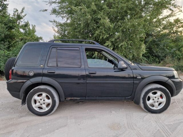 Чорний Ленд Ровер Freelander, об'ємом двигуна 2 л та пробігом 256 тис. км за 3310 $, фото 4 на Automoto.ua