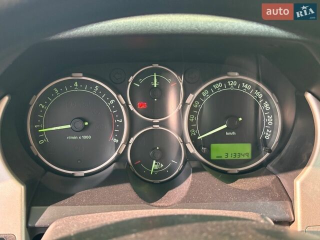 Чорний Ленд Ровер Freelander, об'ємом двигуна 1.8 л та пробігом 313 тис. км за 6400 $, фото 7 на Automoto.ua