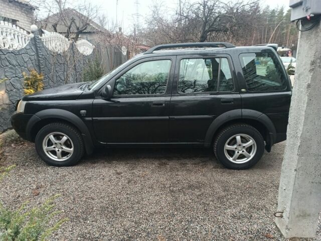 Черный Ленд Ровер Фрилендер, объемом двигателя 2 л и пробегом 259 тыс. км за 5777 $, фото 3 на Automoto.ua