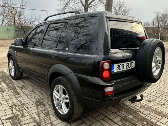 Черный Ленд Ровер Фрилендер, объемом двигателя 2 л и пробегом 363 тыс. км за 3850 $, фото 5 на Automoto.ua