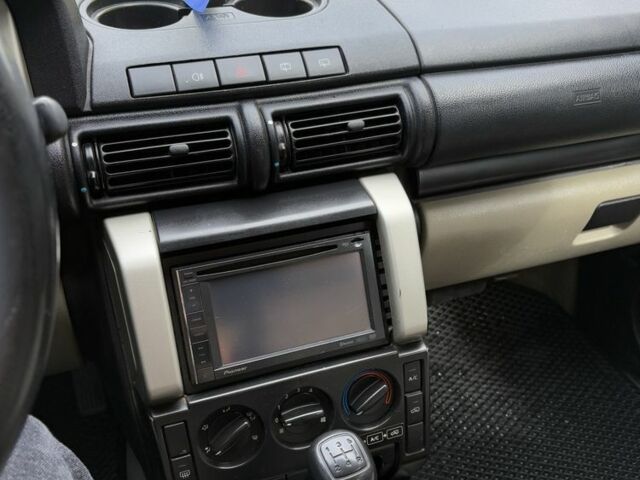 Ленд Ровер Фрилендер 2005 в Запорожье на Automoto.ua Черный Ленд Ровер Фрилендер, объемом двигателя 2 л и пробегом 263 тыс. км за 3500 $, фото 7 на Automoto.ua