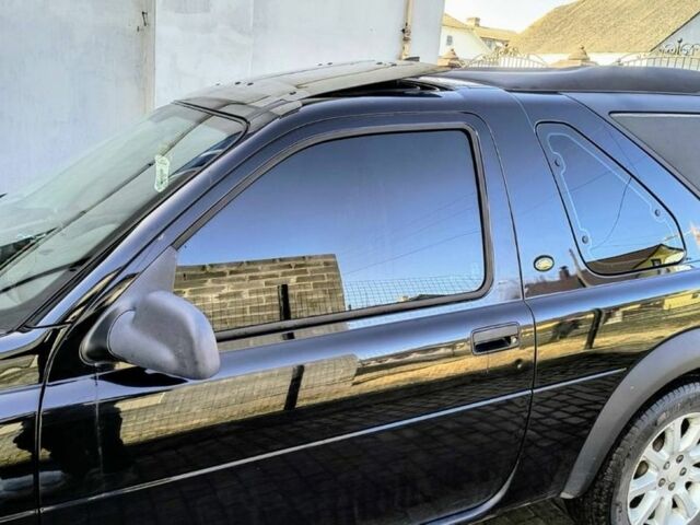 Чорний Ленд Ровер Freelander, об'ємом двигуна 2 л та пробігом 345 тис. км за 4300 $, фото 4 на Automoto.ua