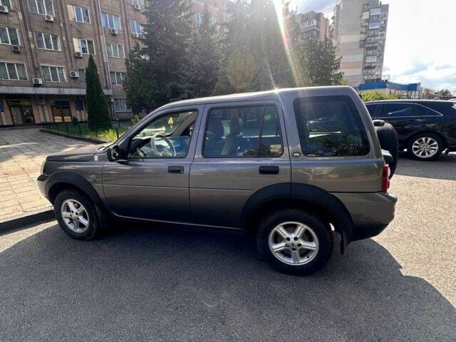 Чорний Ленд Ровер Freelander, об'ємом двигуна 2 л та пробігом 241 тис. км за 4500 $, фото 4 на Automoto.ua